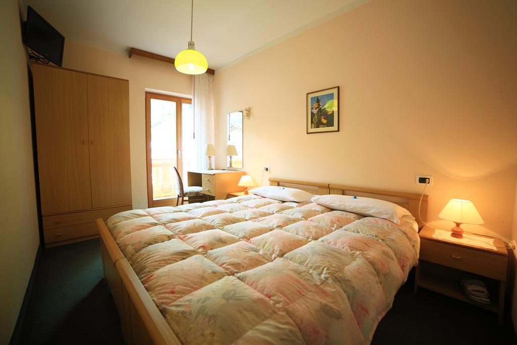 רוקה פייטורה Alpenhotel La Montanara חדר תמונה